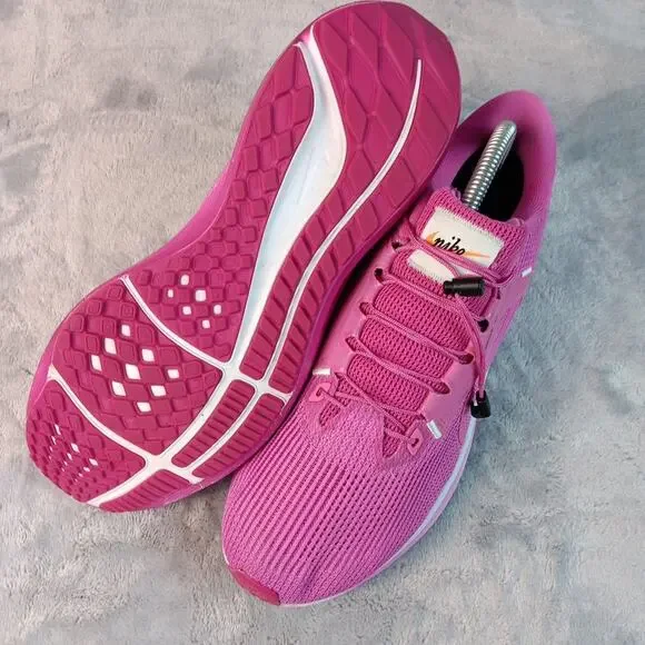 Nike Air Zoom Pegasus 40 Women’s 9 Pink White Running Shoes - Picture 2 of 12
